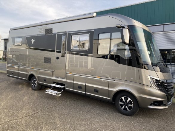 Niesmann+Bischoff Flair 880LE