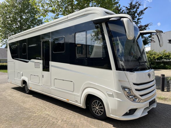 Concorde Charisma 910Mi Queensbed 210pk Aut Retarder