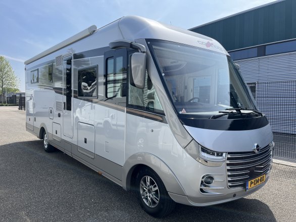 Carthago LINER S-PLUS i 64 XL QB Frontkasten Levelsysteem luchtvering speciaal onderstel