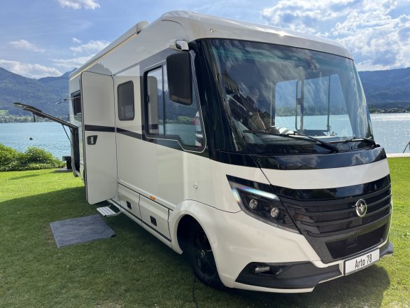 Niesmann+Bischoff NEW Arto 78E is Binnen met Mercedes Automaat