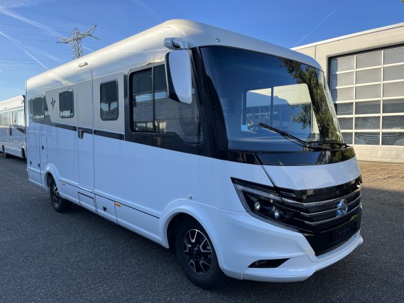 Niesmann+Bischoff ISmove 6.9E Aut Levelsysteem Gastank Klein Rijbewijs