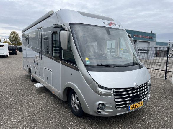 Carthago CHIC E-LINE I 51 QB Mercedes Levelsysteem Lithium Trekhaak Leder